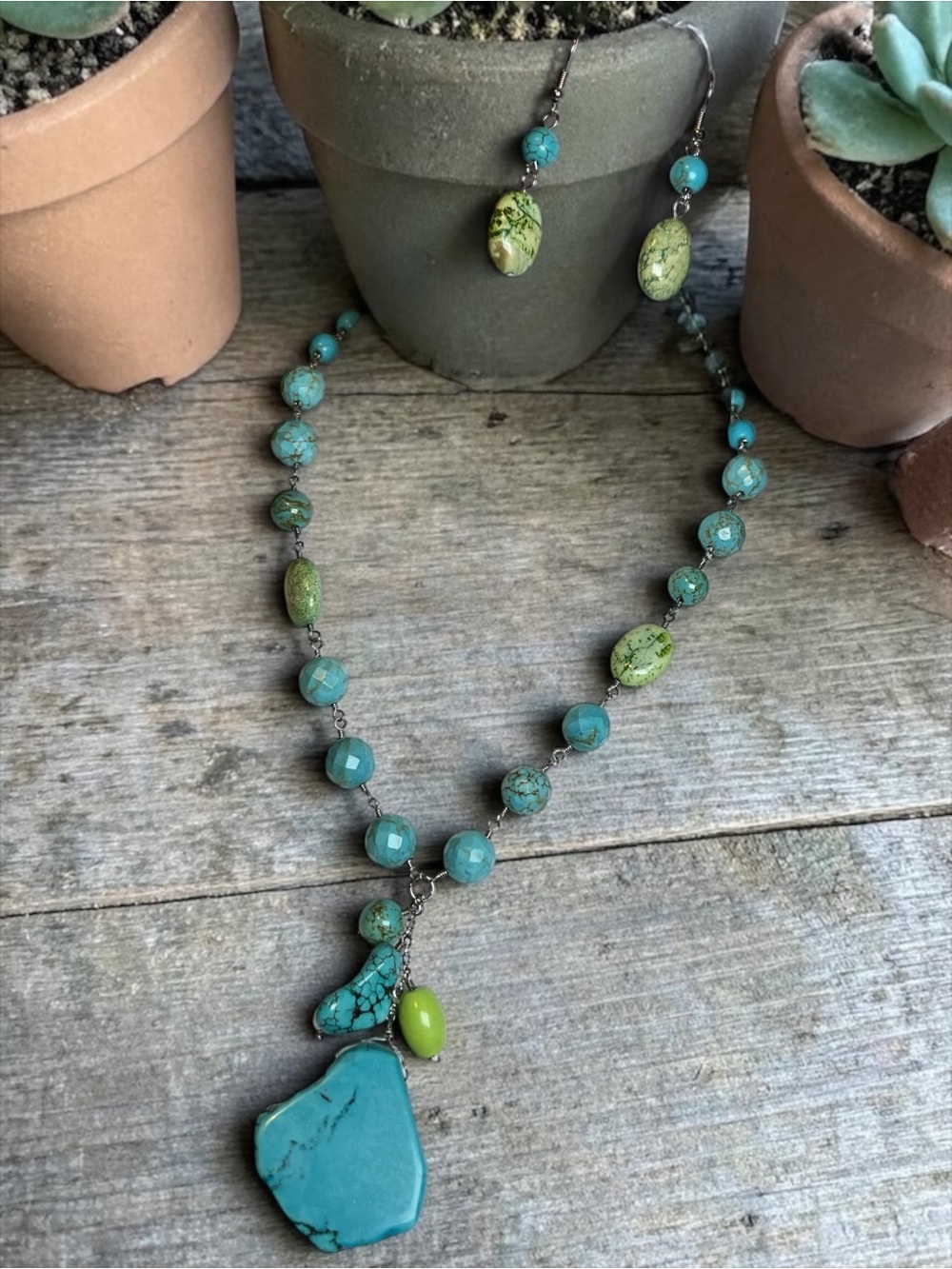 Turquoise Green Mixed Stone Pendant Necklace and Earrings Set